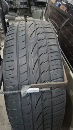 Pneus tracker 235/60r16