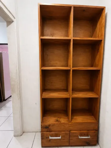 Vendo 6 móveis de madeira,eu usava na minha loja de roupas