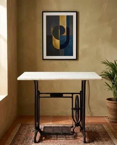 Mesa Singer Retrô com Pedra de Mármore ? Peça Única, Charmosa e Sofisticada