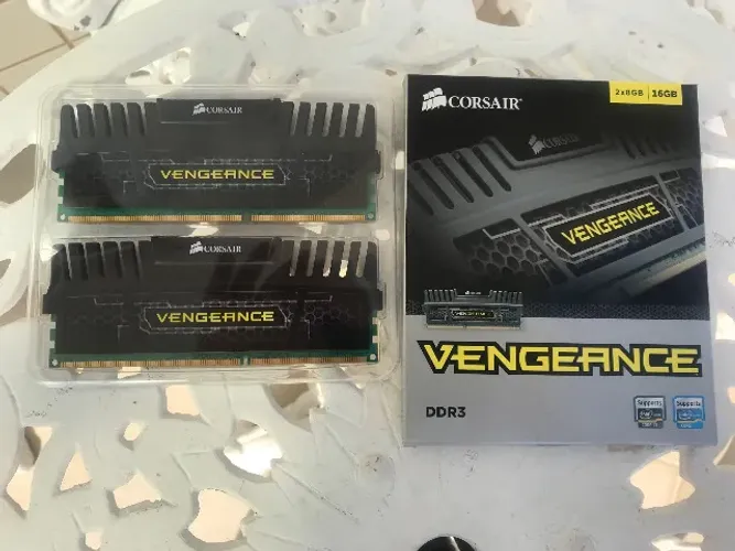 Memoria Corsair vengeance 16 GB (2x8) DDR3 1600 MHZ