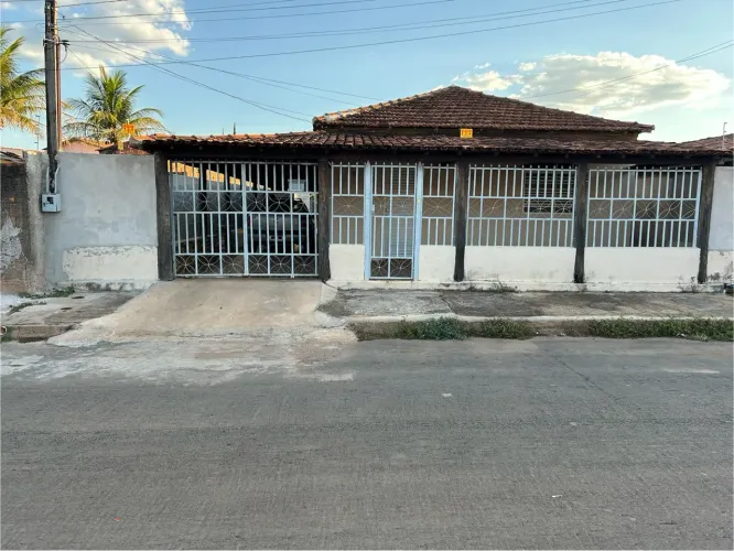 Alugo - Casa Setor Nordeste - Formosa-Go