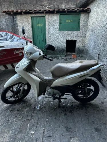 Biz 125cc com 10mil km