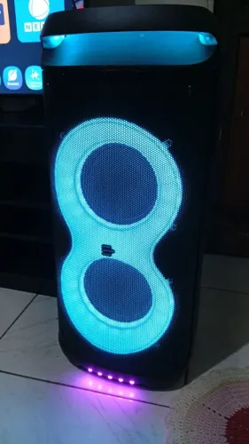 Vende-se Tv Samsung 55 polegadas e caixa de som pulsebox sp511
