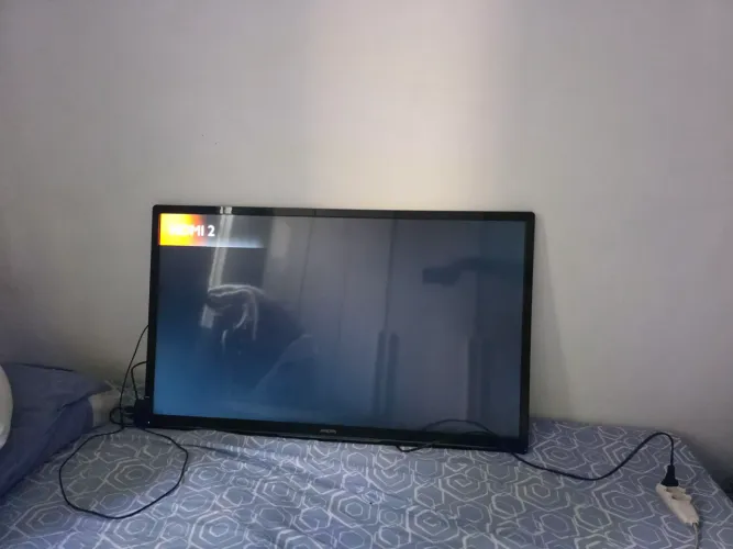 ? TV Philips 42? Full HD + Roku com Controle + Suporte de Parede