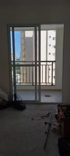 Porta balcão alumínio