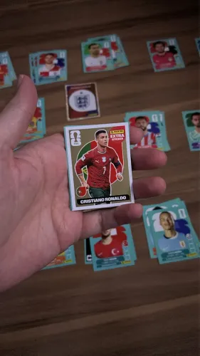 Figurinha legend cr7 ouro