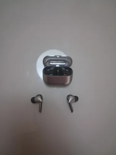 Fone de ouvido buds 3 PRO