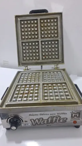 Máquina de waffles profissional