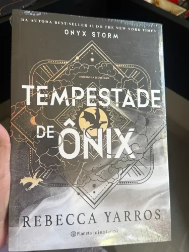 Vende-se livro 3 da Saga Quarta Asa
