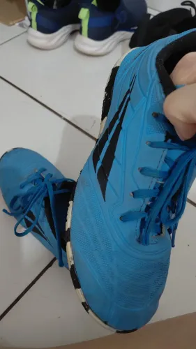 Tênis originais Penalty e Joma