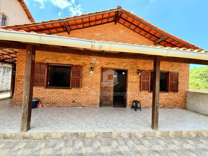 Casa Linear com 3 Quartos À venda, Rodovia Amaral Peixoto