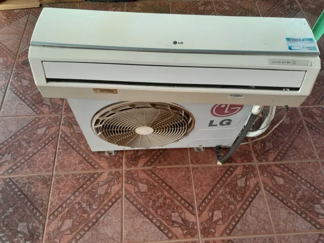 Vendo central de ar com defeito