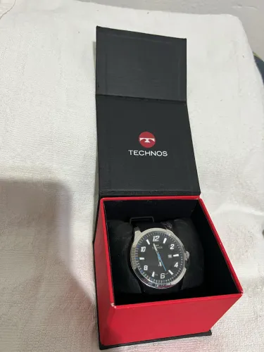 Relógio technos