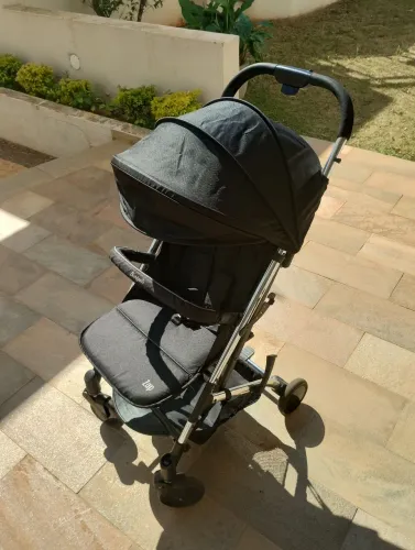 Carrinho de bebê Burigotto ZAP (0 a 15 Kg)