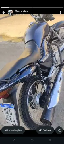 Moto fam de ano 2009 com detalhes na pintura mas anda pra todo canto.