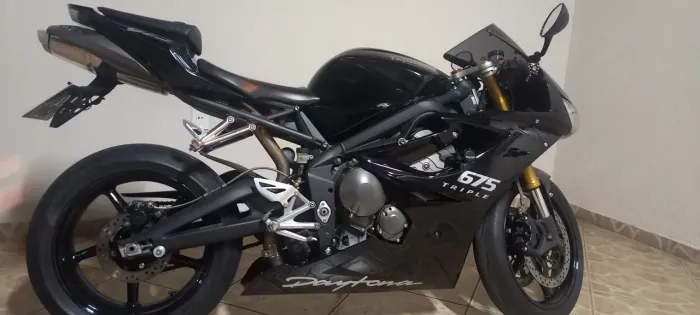 Daytona 675 20 mil km originais