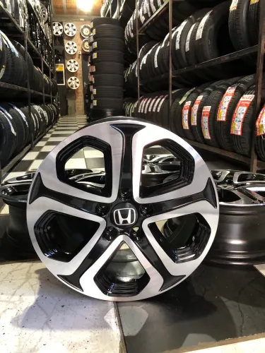 Rodas originais HRV aro 17 semi-novas 