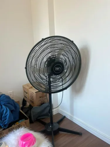 Ventilador de Pé Oscilante Tron Preto 60cm