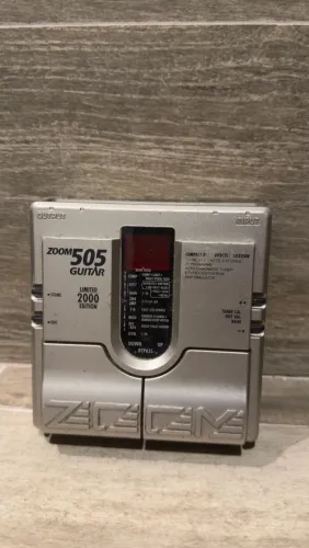 Pedal Zoom 505 guitar