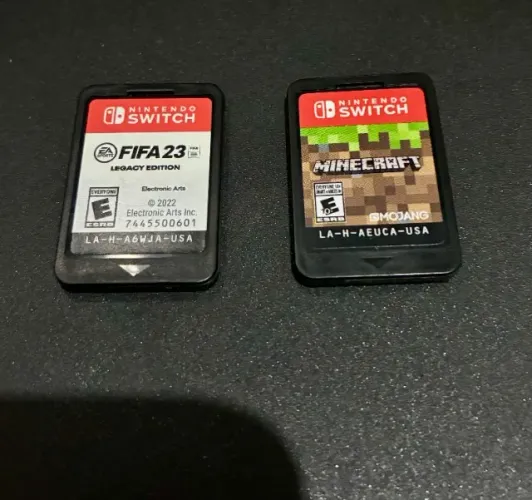 Jogos cartucho Switch Minecraft e Fifa