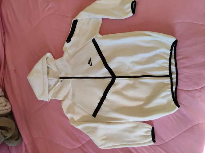 Vendo Nike tech Fleece