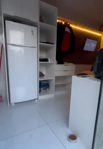 Studio container mobiliado 