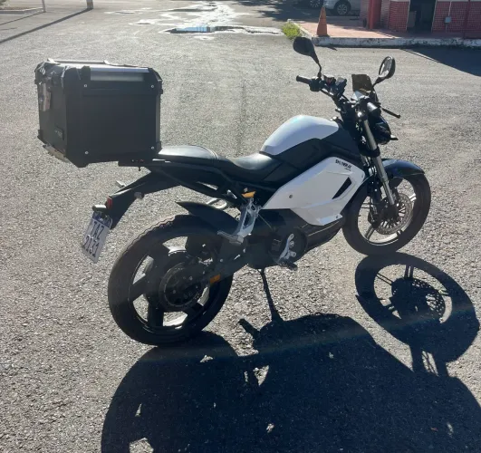 Shineray SHE-S Elétrica | 9.500 km | Revisada | Impecável | GPTech | Só Venda