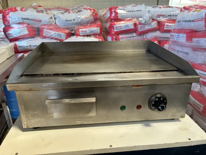 Chapa Elétrica Comercial de Inox 220V - Modelo BL-818A