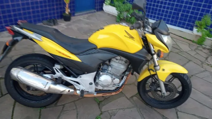 CB300 / 2012