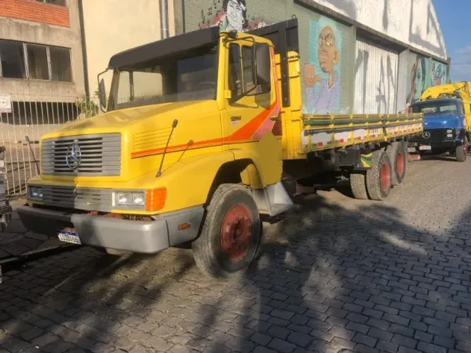 M.Benz 1614 semi novo