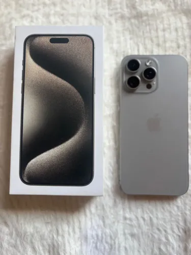 Vendo IPhone 15 pro Max semi novo