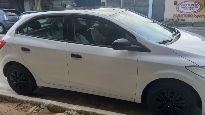 Chevrolet Onix JOY Hatch 1.0 8V Flex Mec. 4P 2018
