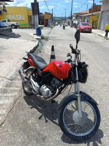 Start 160 em ótimo estado já emplacada sem multas pronta pra transferir transferência !!