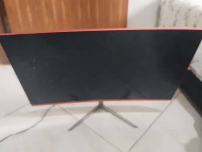 Monitor curvo discórdia 24PL (Precisa trocar Tela)