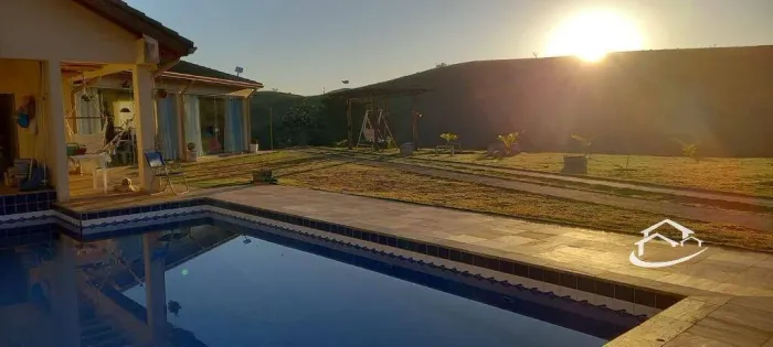 Sitio à venda em Cachoeira Paulista-SP.