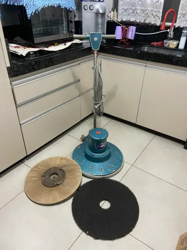 Enceradeira Cleaner 500