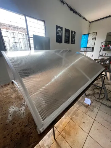 Toldo Fixo Tokyo ? Cristal com Alumínio Branco