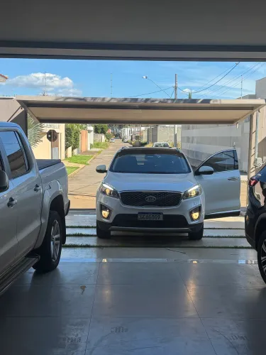 Kia Motors Sorento 3.3 V6 24V 270cv 4X2 Aut. 2016
