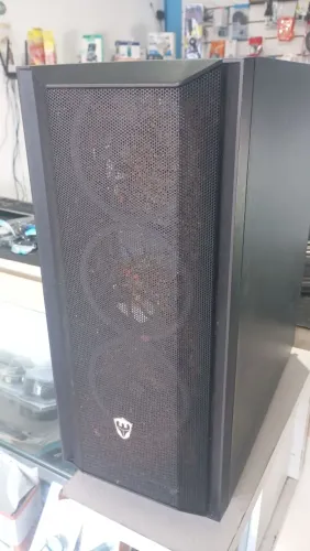 Gabinete gamer leia