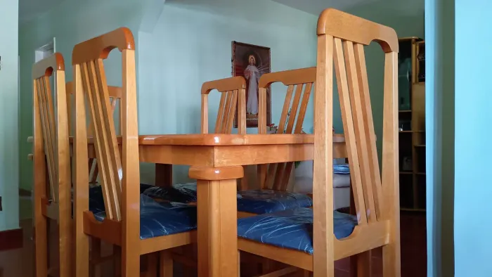 Mesa de Jantar Marfim com 6 cadeiras
