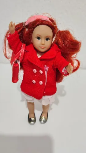 Bonequinha Dolls Lori generation 