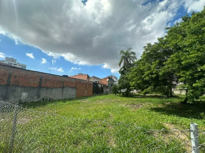 Terreno em Localização Privilegiada com Alto Potencial de Valorização