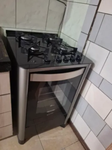 Vendo fogão 4 bocas semi novo ( entrego )