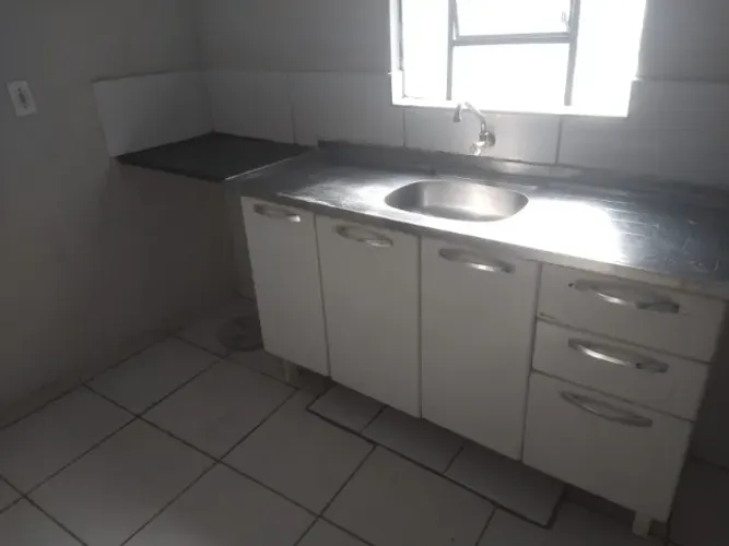Casa Espaçosa Simples Av Brasil
