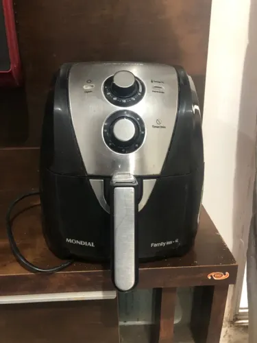 Air Fryer Mondial Family Inox 4L - Funcionando