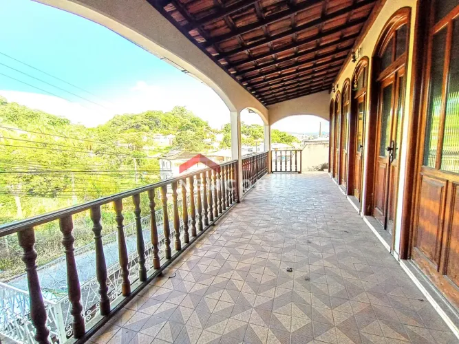 Casa em Rua Girasol - Vila das Flores - Caeté/MG