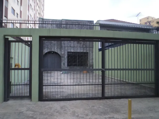 Vila monumento /casa comercial de 263 metros ,6 vagas Sobrado Comercial no Cambuci