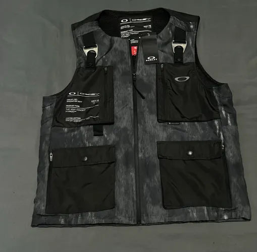Colete Oakley Legends Vest