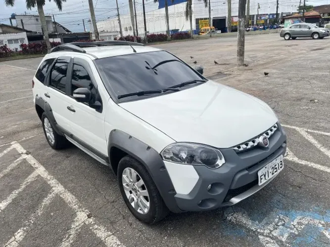 Fiat Palio Weekend Adventure Locker 1.8 Flex 2015