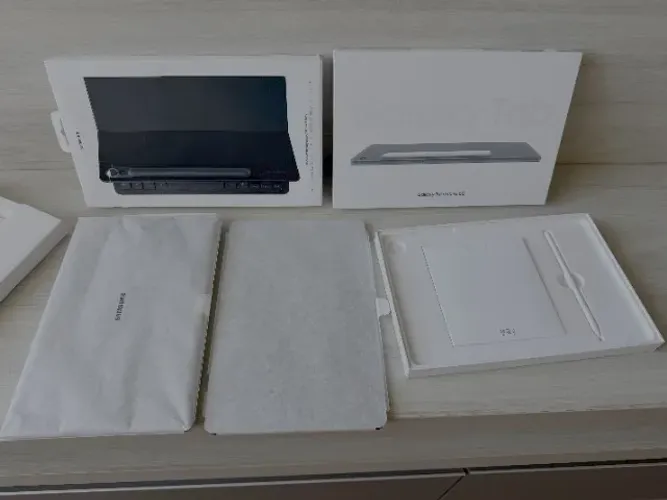 Samsung Galaxy Tab S10 FE 5G + Capa Teclado Original Samsung + S Pen (Só capa R$850)